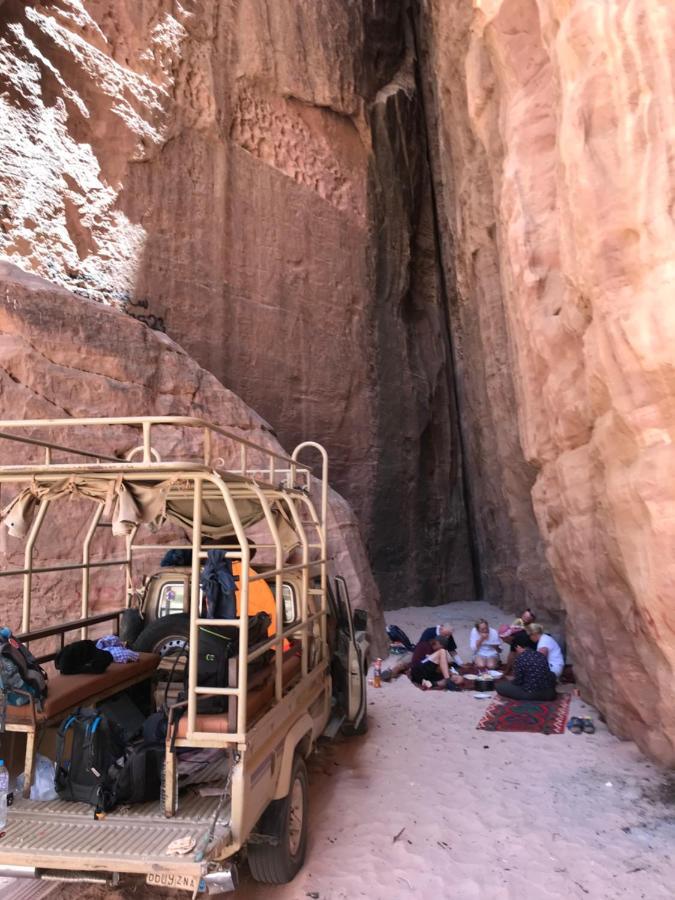 Wadirum Zeid Camp&Tours Wadi Rum Eksteriør billede
